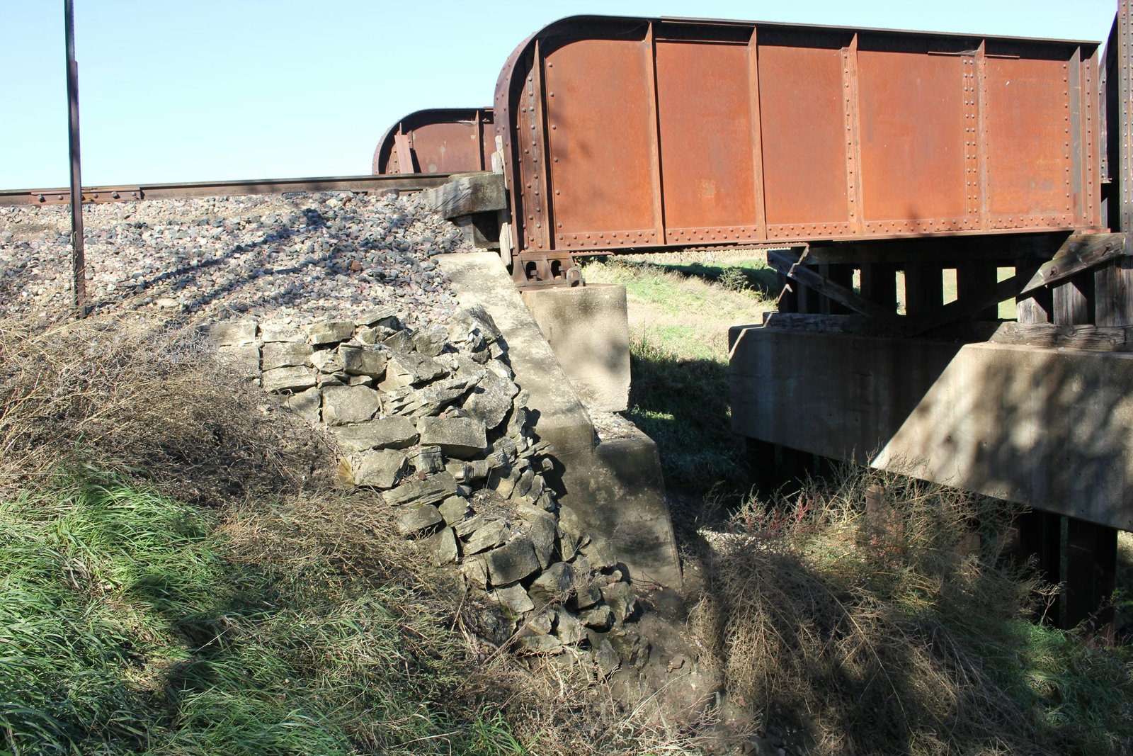 South abutment